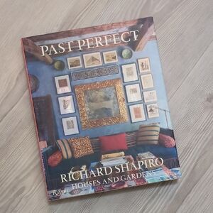 Rizzoli Past Perfect: Elegant Interiors in Blue and Gold